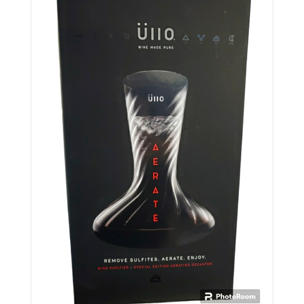 Wine Decanter. The Original Wine Aerate Decanter. Item weighs more than 5lb.